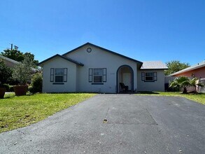 12752 SW 250th Terrace in Homestead, FL - Building Photo - Building Photo