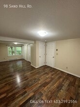 98 Sand Hill Rd in Amherst, MA - Building Photo - Building Photo