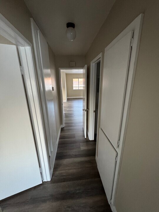 2155 Canyon Dr, Unit B in Costa Mesa, CA - Building Photo