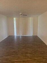 7888 Sonoma Springs Cir in Greenacres, FL - Building Photo - Building Photo