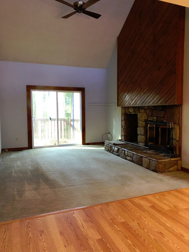 5652 Thea Ln in Raleigh, NC - Building Photo - Building Photo