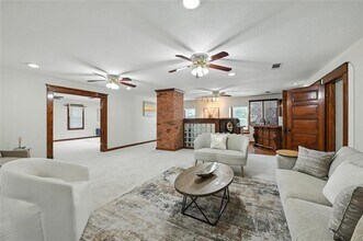 1323 Dublin St in Grapevine, TX - Building Photo - Building Photo