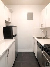 EAST 35 STREET in New York, NY - Building Photo - Building Photo