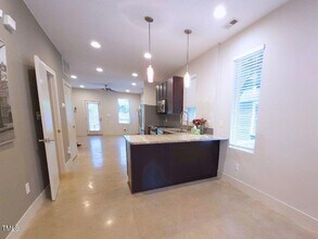 121 Camden St in Raleigh, NC - Building Photo - Building Photo