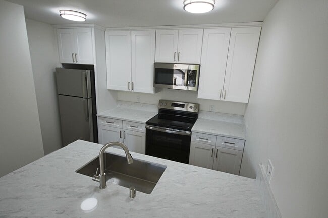 property at 8544 Via Mallorca