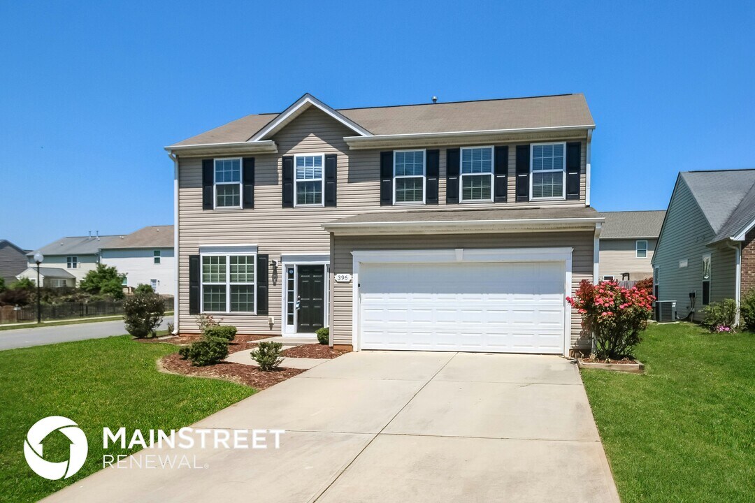 396 Shady Grove Ct in Winston-Salem, NC - Building Photo