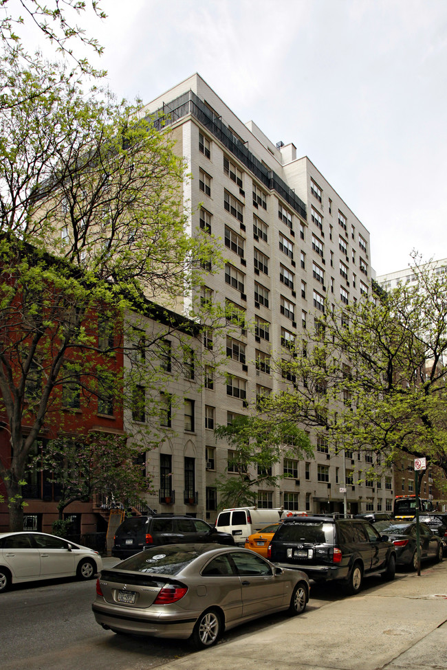 St. Cabrini Towers in New York, NY - Building Photo - Building Photo