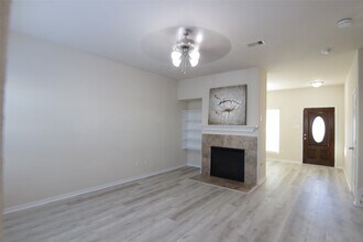 15010 Calico Heights Ln in Cypress, TX - Foto de edificio - Building Photo