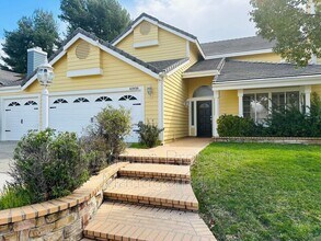 43938 Northgate Ave in Temecula, CA - Building Photo - Building Photo
