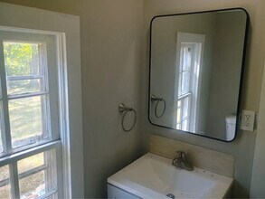 301 E Olive St in Mc Leansboro, IL - Building Photo - Building Photo