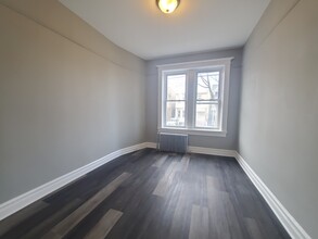 103 Romaine Ave, Unit 2 in Jersey City, NJ - Building Photo - Building Photo