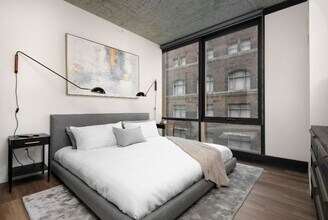 73 E 14th St in Chicago, IL - Foto de edificio - Building Photo