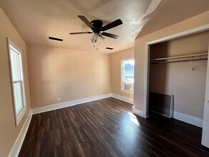 529 W Lincoln Ave in Hinckley, IL - Building Photo - Building Photo