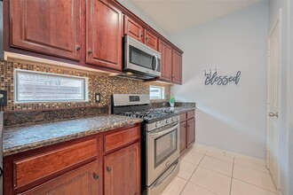 1714 Tornado in Houston, TX - Building Photo - Building Photo