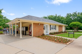 Morrison Place in Monroe, LA - Foto de edificio - Lobby