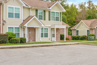 Jenny Greene in Hardeeville, SC - Foto de edificio - Building Photo