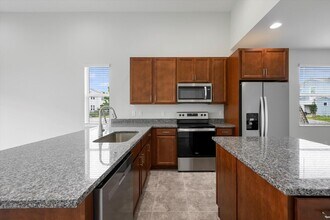 5120 Willow Crk Dr in Westlake, FL - Building Photo - Building Photo