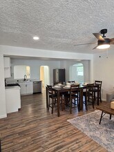 1040 Columbia Dr NE in Albuquerque, NM - Building Photo - Building Photo