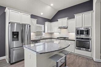 253 Joseph Dr in Buda, TX - Building Photo - Building Photo