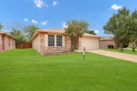 5132 Bedfordshire Dr in Fort Worth, TX - Building Photo - Building Photo