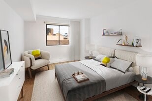 Royal View Apartments in Calgary, AB - Building Photo