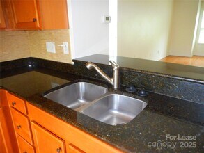 257 N Irwin Ave in Charlotte, NC - Building Photo - Building Photo