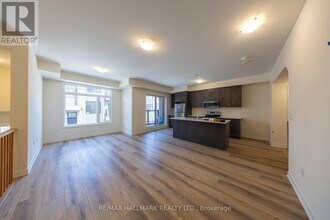1695-1695 Dersan St in Pickering, ON - Building Photo - Building Photo
