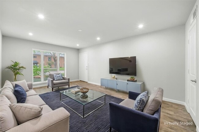 6014 E University Blvd, Unit 137 in Dallas, TX - Building Photo - Building Photo