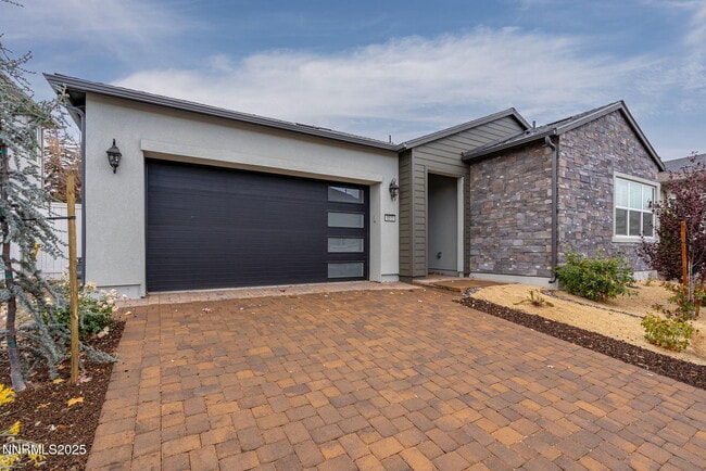 property at 5513 Western Rider Trl