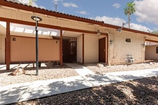 465 N Lamb Blvd in Las Vegas, NV - Building Photo
