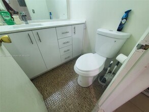 16701 NE 14th Ave in Miami, FL - Building Photo - Building Photo