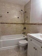 13964 Lake George Ct in Hialeah, FL - Building Photo - Building Photo