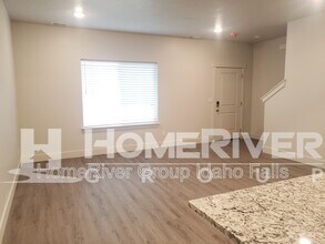 651 S 2400 W in Rexburg, ID - Building Photo - Building Photo