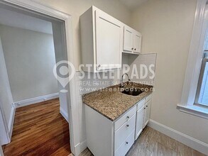 31 Park Dr in Boston, MA - Building Photo - Building Photo