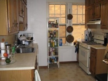 1955 Massachusetts Ave, Unit 2 in Cambridge, MA - Building Photo - Building Photo