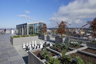 The Danforth in Seattle, WA - Building Photo - Building Photo