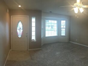 255 Shelley Way in Red Bluff, CA - Building Photo - Building Photo