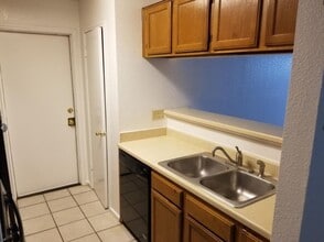 16337 Edgemere Dr in Pflugerville, TX - Building Photo - Building Photo