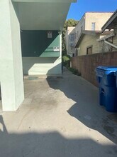 1520 Venice Blvd, Unit 1 in Los Angeles, CA - Building Photo - Building Photo