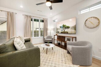 738 N 5th St in Rogers, AR - Building Photo - Building Photo