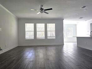 18271 Pearl Vw Pl in Lutz, FL - Building Photo - Building Photo