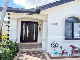 2146 SW 103rd Pl in Miami, FL - Building Photo