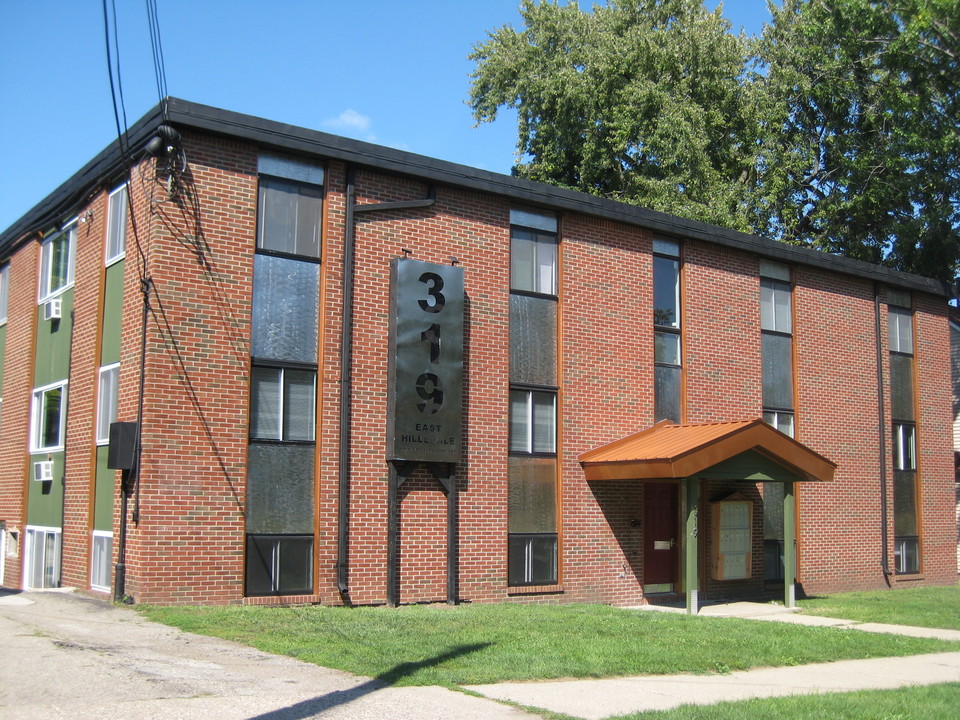 319 E Hillsdale in Lansing, MI - Foto de edificio