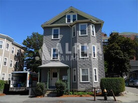 25 Everett St, Unit 2 in Boston, MA - Building Photo