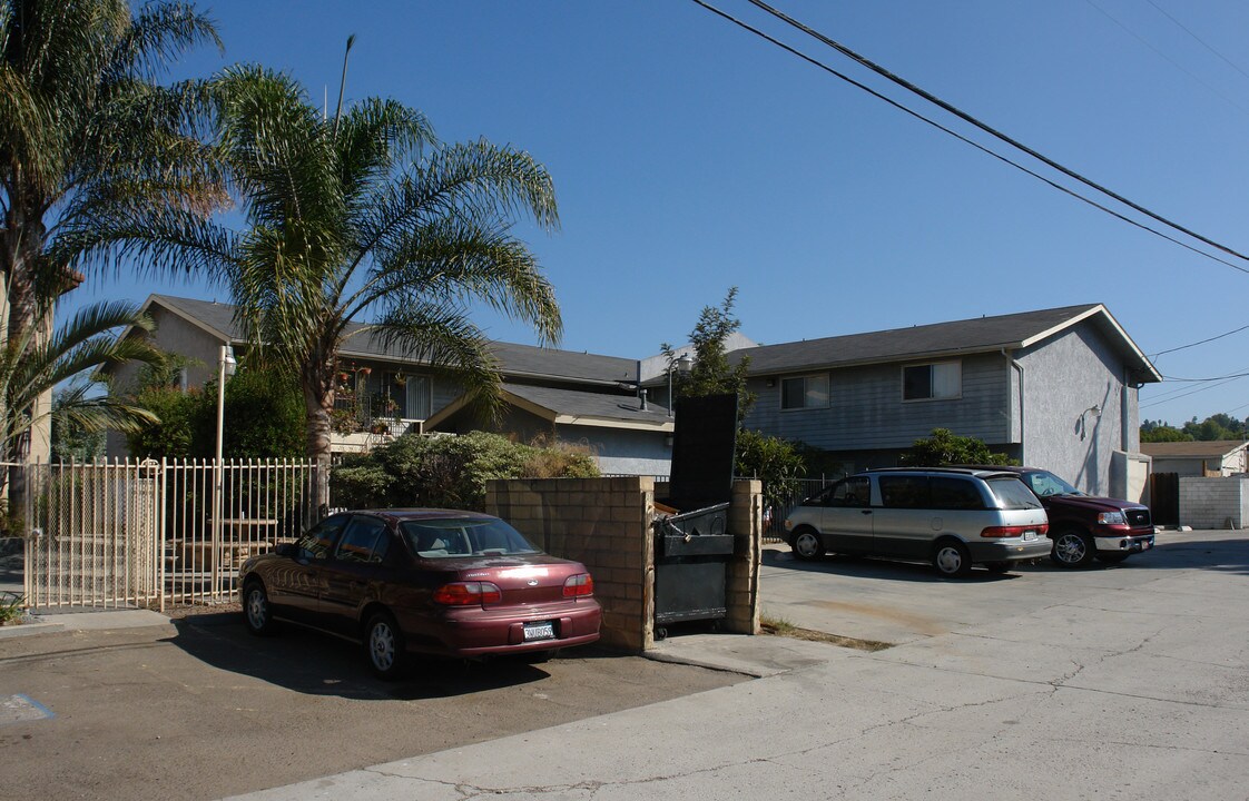 9961 Dolores St in Spring Valley, CA - Building Photo