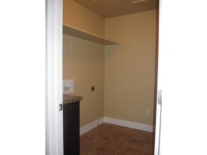 2940 1175 W in Layton, UT - Building Photo - Building Photo