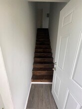 32 Virgil St-Unit -2nd FL in Binghamton, NY - Foto de edificio - Building Photo