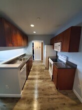 980 Lindley St in Bridgeport, CT - Building Photo - Building Photo