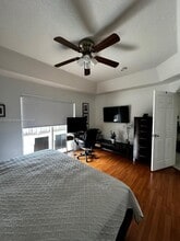 4444 NW 109th Psge in Doral, FL - Foto de edificio - Building Photo