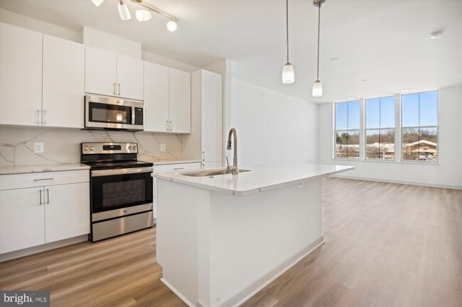 property at 10755 Fairgrounds Dr
